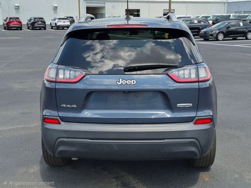 Used 2020 Jeep Cherokee Latitude w/ Cold Weather Group AWD/4WD image 6