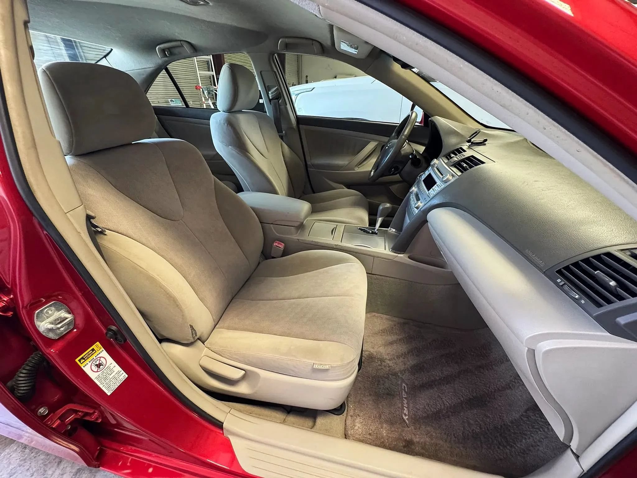 Used 2010 Toyota Camry Hybrid w/ Upgrade Pkg FWD image 19