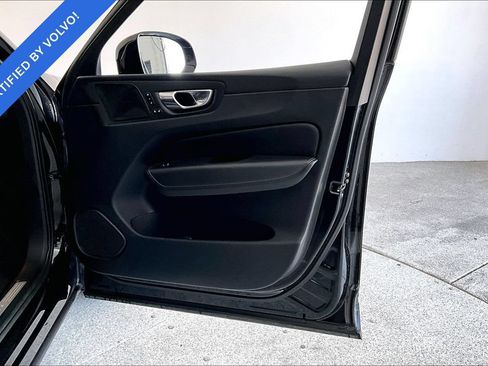 Used 2023 Volvo XC60 B6 Ultimate AWD/4WD image 22