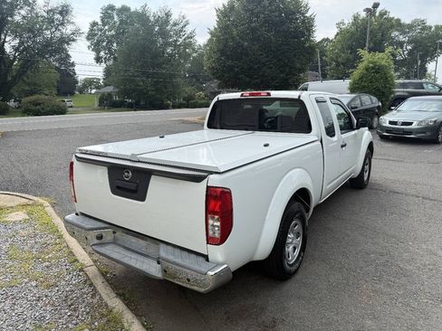 Used 2015 Nissan Frontier S RWD image 8
