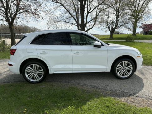 Used 2018 Audi Q5 2.0T Premium Plus w/ Premium Plus Package AWD/4WD image 6