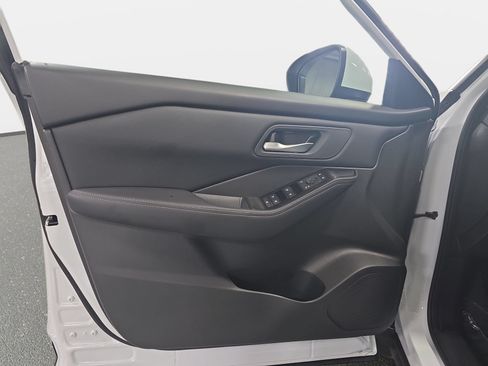 New 2026 Nissan Rogue SV FWD image 26