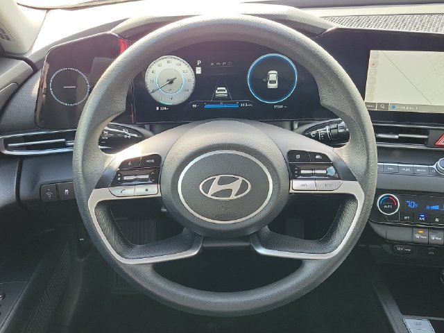 Used 2024 Hyundai Elantra SEL FWD image 23