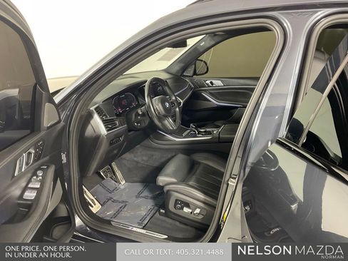 Used 2022 BMW X7 M50i w/ Luxury Seating Package AWD/4WD image 12