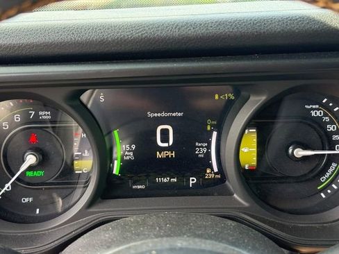 Used 2024 Jeep Wrangler Unlimited w/ Convenience Group AWD/4WD image 20
