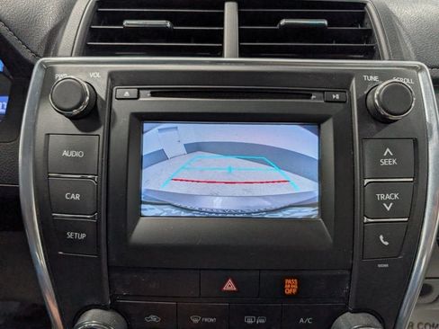 Used 2015 Toyota Camry LE FWD image 23