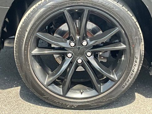 Used 2016 Dodge Challenger SXT w/ Blacktop Package RWD image 9