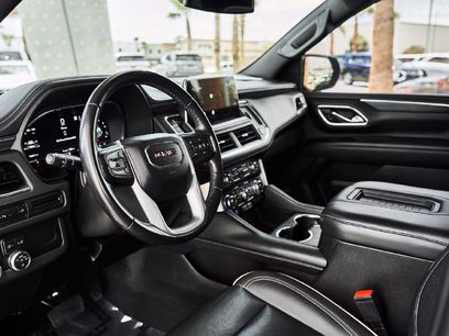 Used 2022 GMC Yukon SLT