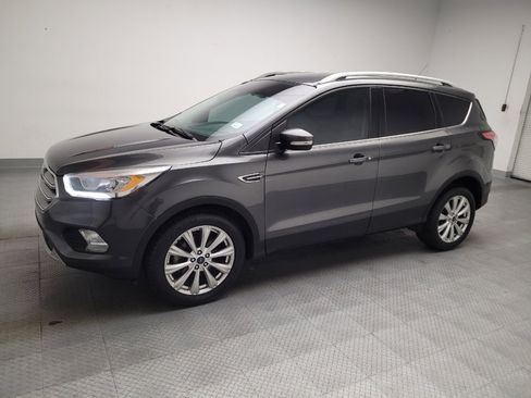 Used 2017 Ford Escape Titanium FWD image 2