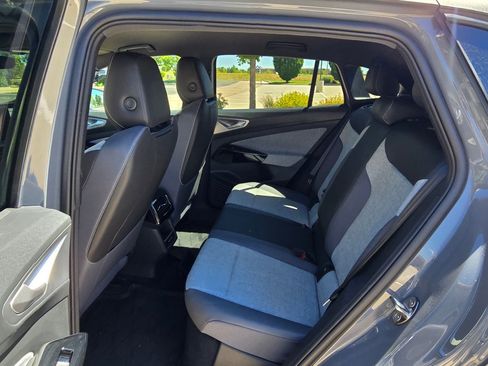 Used 2024 Volkswagen ID.4 2WD image 14