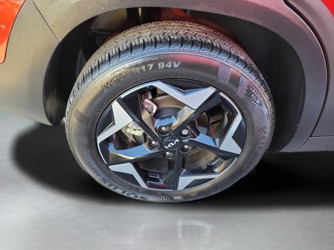 Certified 2025 Kia Seltos S FWD image 30