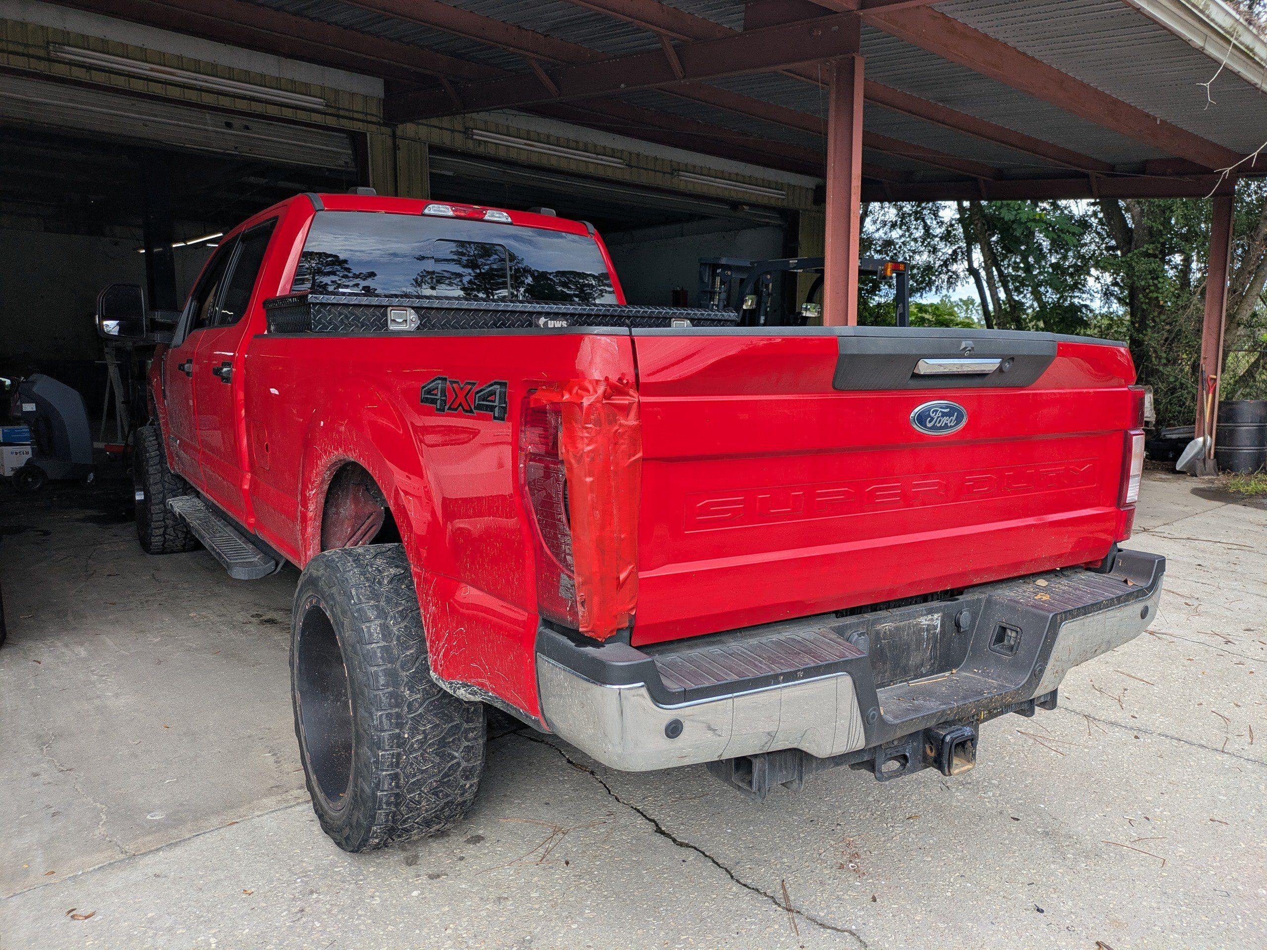 Used 2022 Ford F350 Lariat AWD/4WD image 5