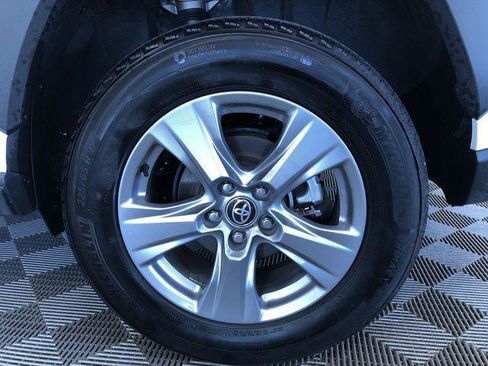 Certified 2025 Toyota RAV4 LE AWD/4WD image 16
