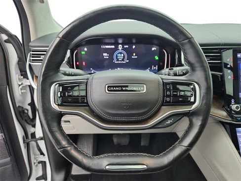 Used 2022 Jeep Grand Wagoneer Series II w/ Convenience Group III image 15