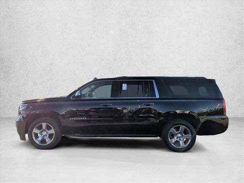 Used 2020 Chevrolet Suburban Premier AWD/4WD image 8