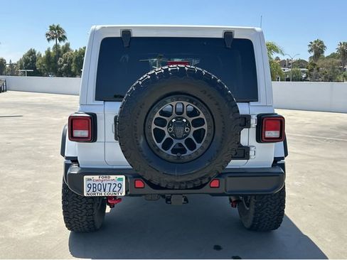 Used 2022 Jeep Wrangler Unlimited Rubicon w/ Xtreme Recon 35" Tire Package AWD/4WD image 5