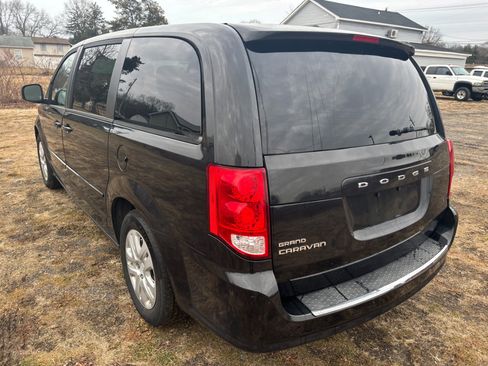 Used 2016 Dodge Grand Caravan SE w/ Quick Order Package 29E SE image 7