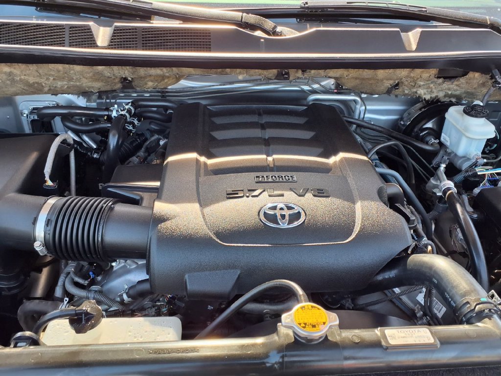 Used 2013 Toyota Sequoia Limited AWD/4WD image 17
