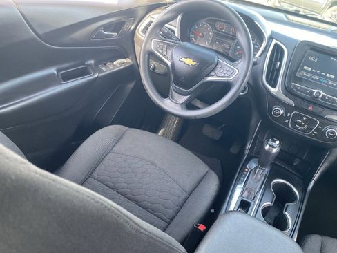 Used 2018 Chevrolet Equinox LT image 15