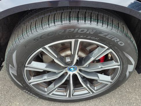 Used 2022 BMW X5 xDrive45e w/ M Sport Package AWD/4WD image 9