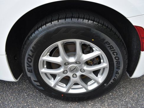 Used 2022 Chrysler Voyager LX FWD image 41