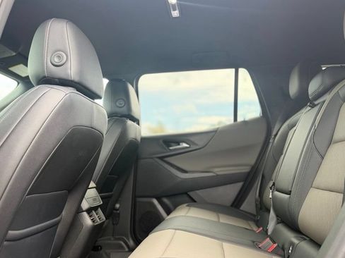 Used 2026 Chevrolet Equinox LT w/ Convenience Package II AWD/4WD image 22