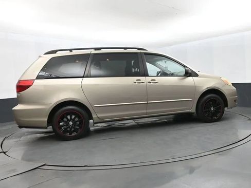 Used 2004 Toyota Sienna LE FWD image 4