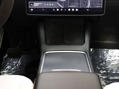 Used 2021 Tesla Model Y Long Range image 40