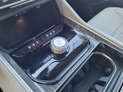 Used 2022 Jeep Wagoneer Series III image 10