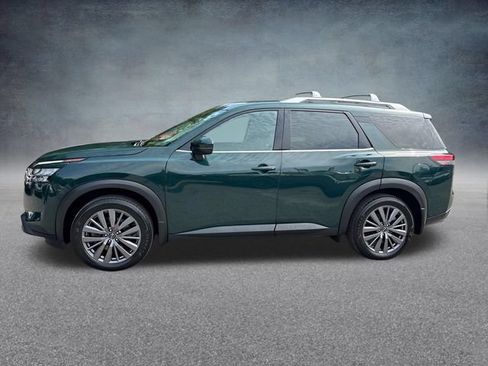 Used 2024 Nissan Pathfinder SL w/ SL Premium Package AWD/4WD image 4