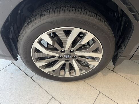 Used 2025 Subaru Forester Touring AWD/4WD image 9