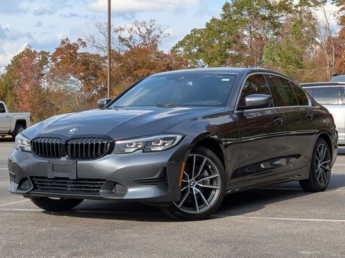 Used 2020 BMW 330i Sedan w/ Driving Assistance Package image 4