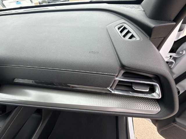 Certified 2026 Chevrolet Traverse LT w/ Driver Confidence Package FWD image 30