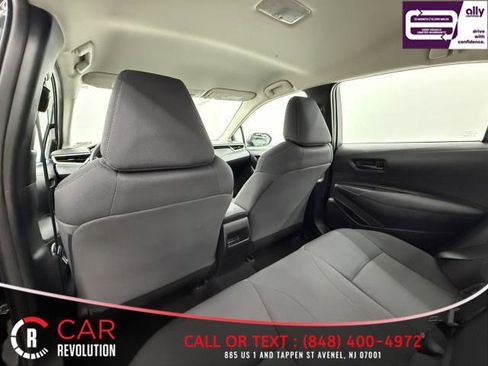Used 2022 Toyota Corolla LE image 38