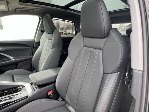 Used 2025 Audi Q5 Premium AWD/4WD image 15