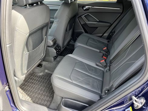 Used 2021 Audi Q3 2.0T Premium w/ Convenience Package image 17