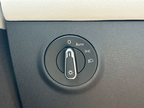 New 2026 Volkswagen Taos SEL AWD/4WD image 31