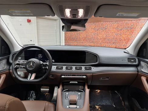 Used 2026 Mercedes-Benz GLS 450 GLS 450 image 12