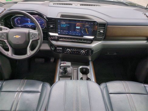 Certified 2024 Chevrolet Silverado 1500 High Country w/ High Country Premium Package image 18