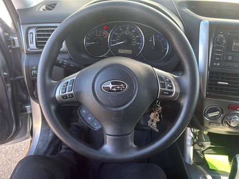 Used 2012 Subaru Forester 2.5X Premium image 5