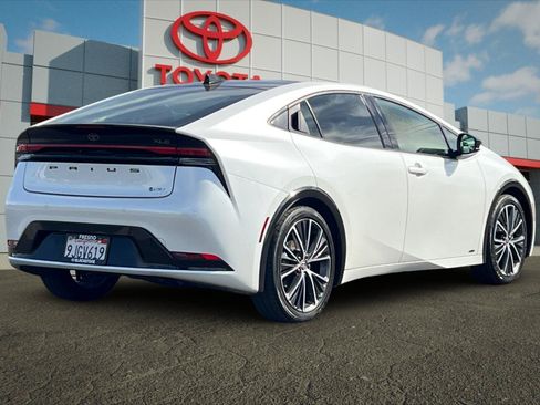 Certified 2023 Toyota Prius XLE AWD/4WD image 3