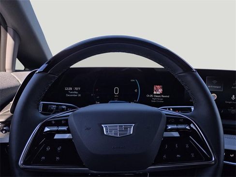 New 2025 Cadillac Optiq Luxury 1 image 10