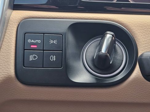 Certified 2023 Porsche Cayenne AWD/4WD image 21