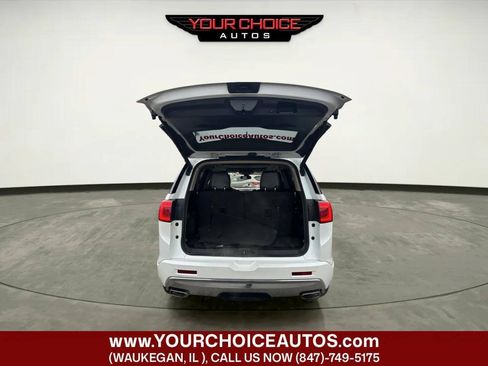 Used 2019 GMC Acadia Denali AWD/4WD image 9