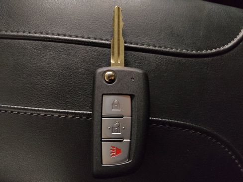 Used 2018 Nissan Rogue Sport S w/ S Appearance Package image 32