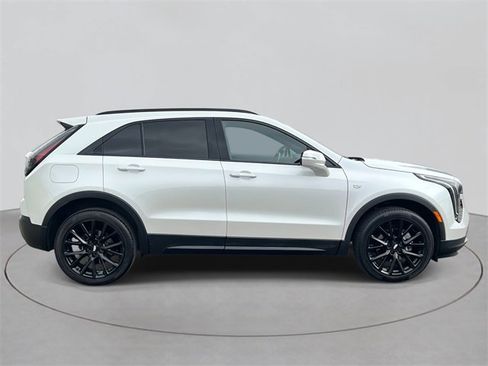 Certified 2023 Cadillac XT4 Sport w/ LPO, Onyx Lite Package image 6