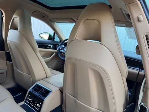 Used 2021 Porsche Panamera 4 image 42