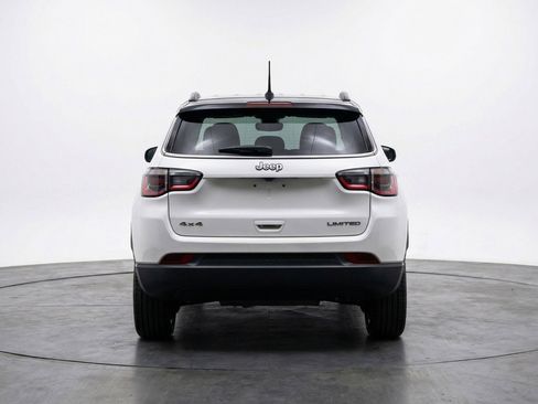 Used 2025 Jeep Compass Limited AWD/4WD image 7