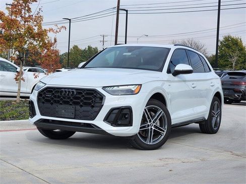 Used 2023 Audi Q5 e Prestige image 2