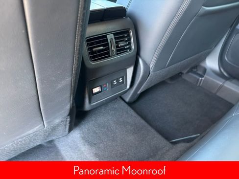 Certified 2025 Nissan Rogue SL w/ Tech Package image 21